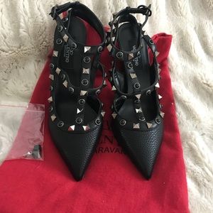 Valentino studrock size 35